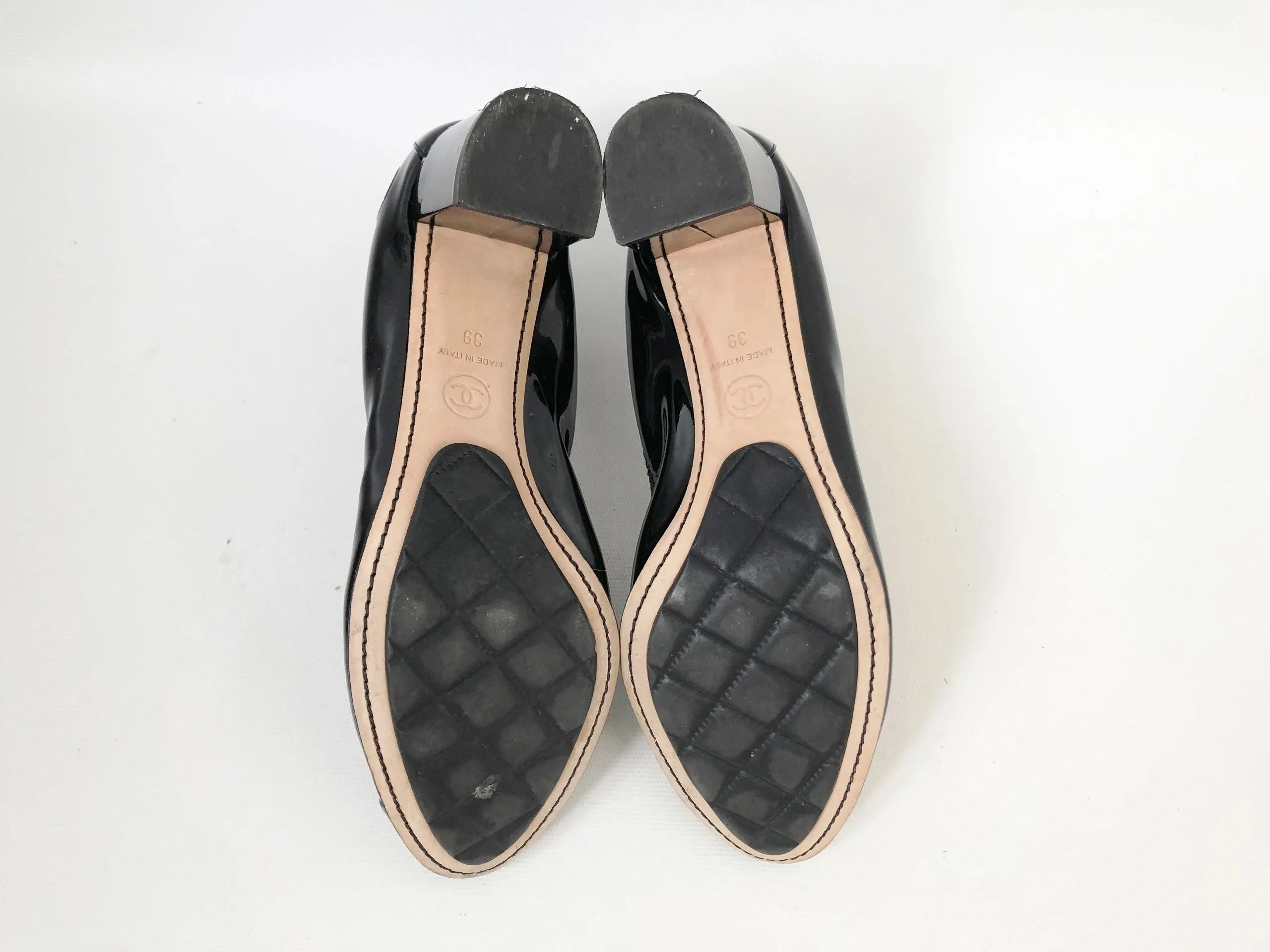 Chanel Patent Leather Mid-Heel Pump Size 39 It (9 Us)