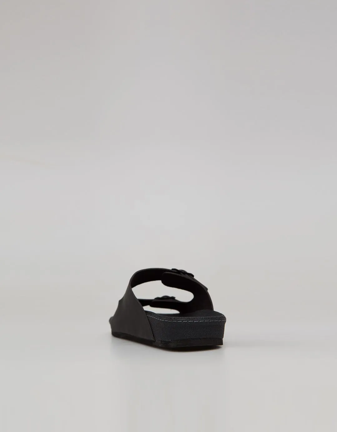Cole Slipper Sandals Buckle