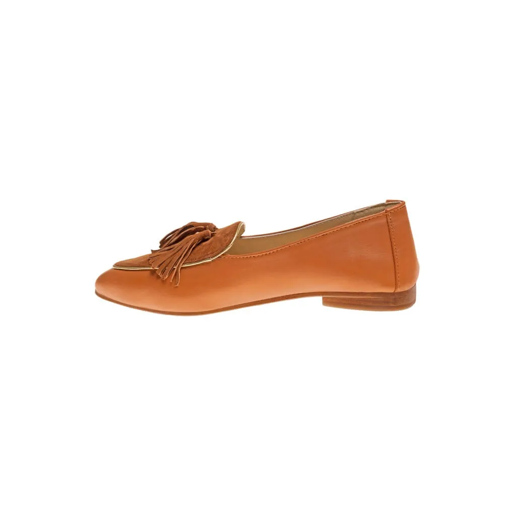 Diana in Saddle and Chestnut