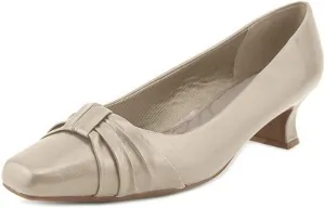 Easy Street Women's Waive Pump, Bone, 7 X-Wide