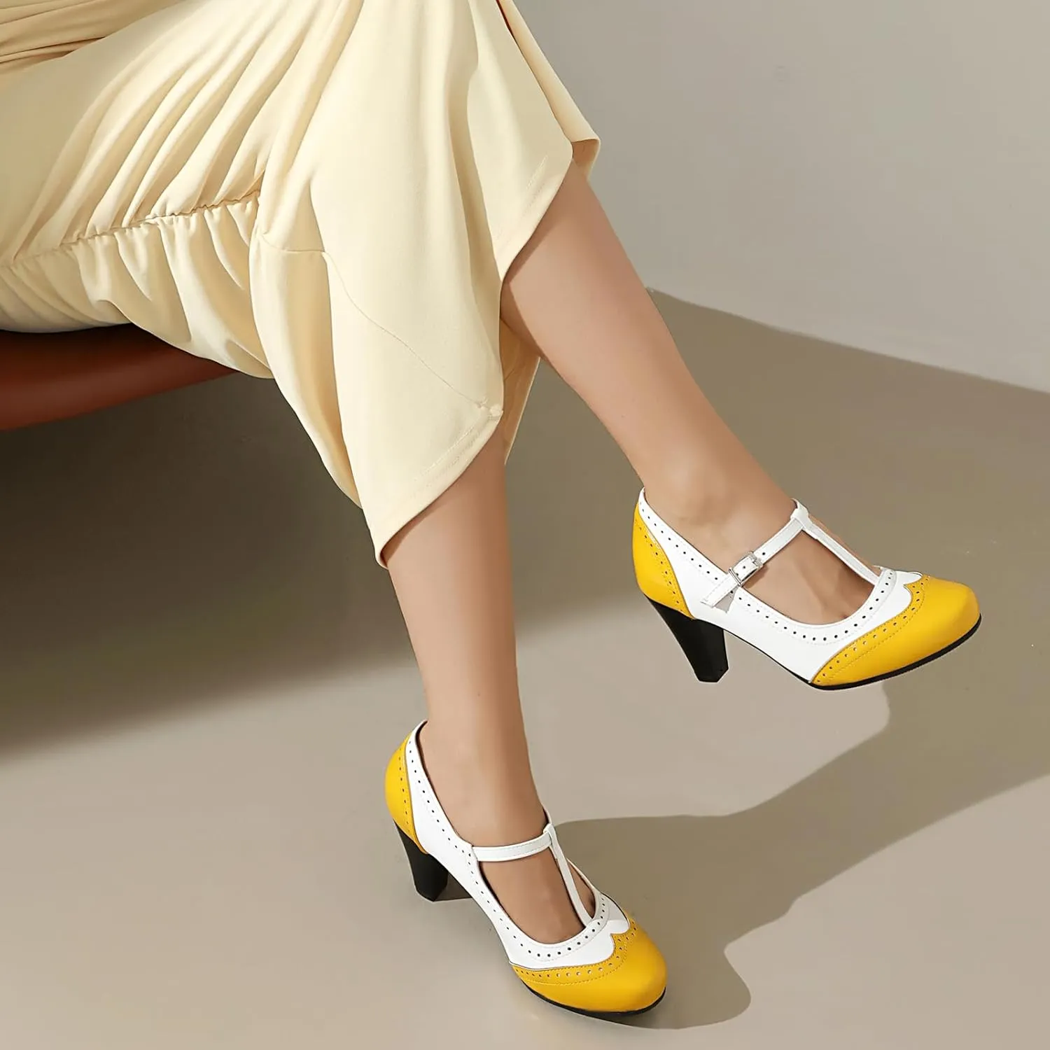 Elerhythm Women's Mary Jane Two Tone Classic and Retro Oxford Wingtip 1920s Pump Heels 1950s Vintage Round Closed Toe 1940s Ankle Strap Dress Shoes