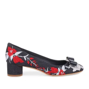 Eva Jeans embroidered denim pump