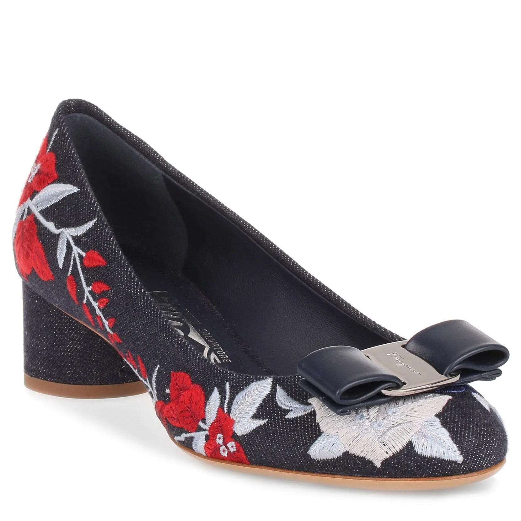 Eva Jeans embroidered denim pump