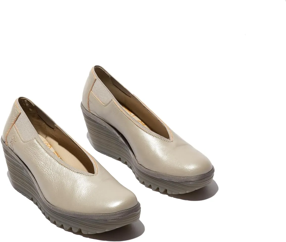 FLY London Women's Yoza438fly Pump