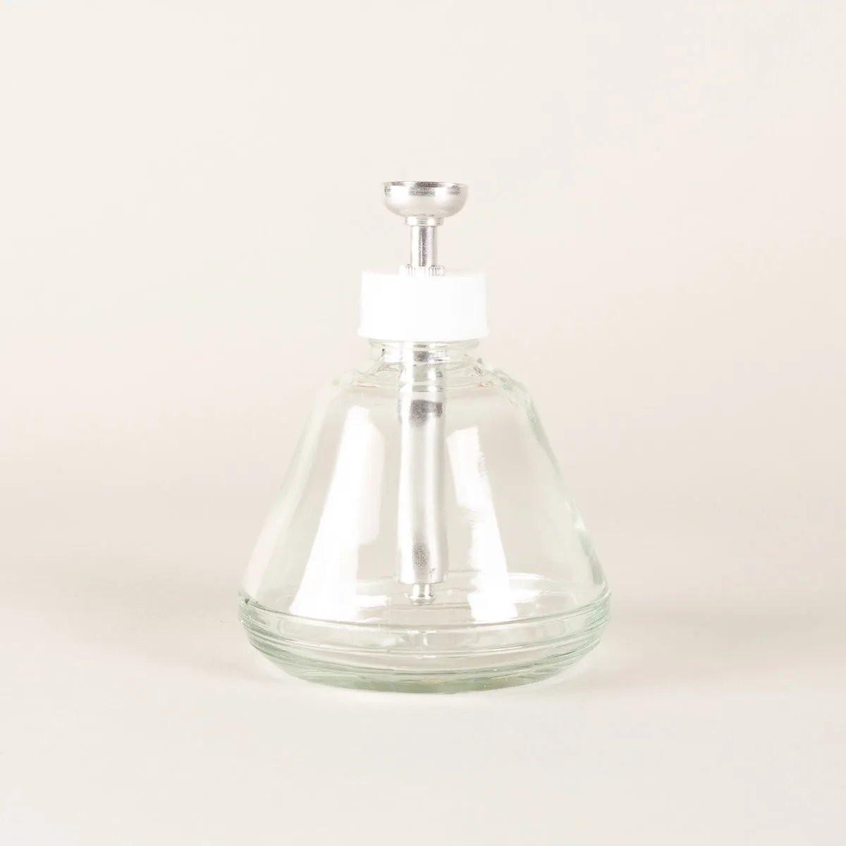 Glass water dispenser for mirror shining