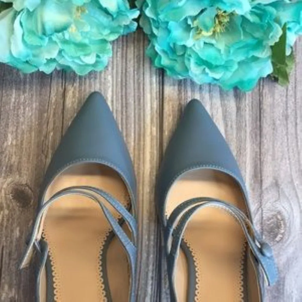 JOURNEE Sidney Blue Faux Leather Pump 7.5M
