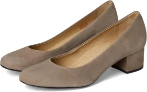Marc Joseph New York Women's Broad Street Pump