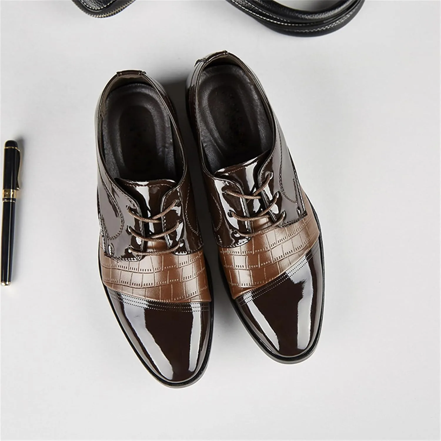 Men's Vintage Patent Leather Cap Toe Two-Tone Dress Shoes Modern Formal Business Lace Up Round Toe Oxford