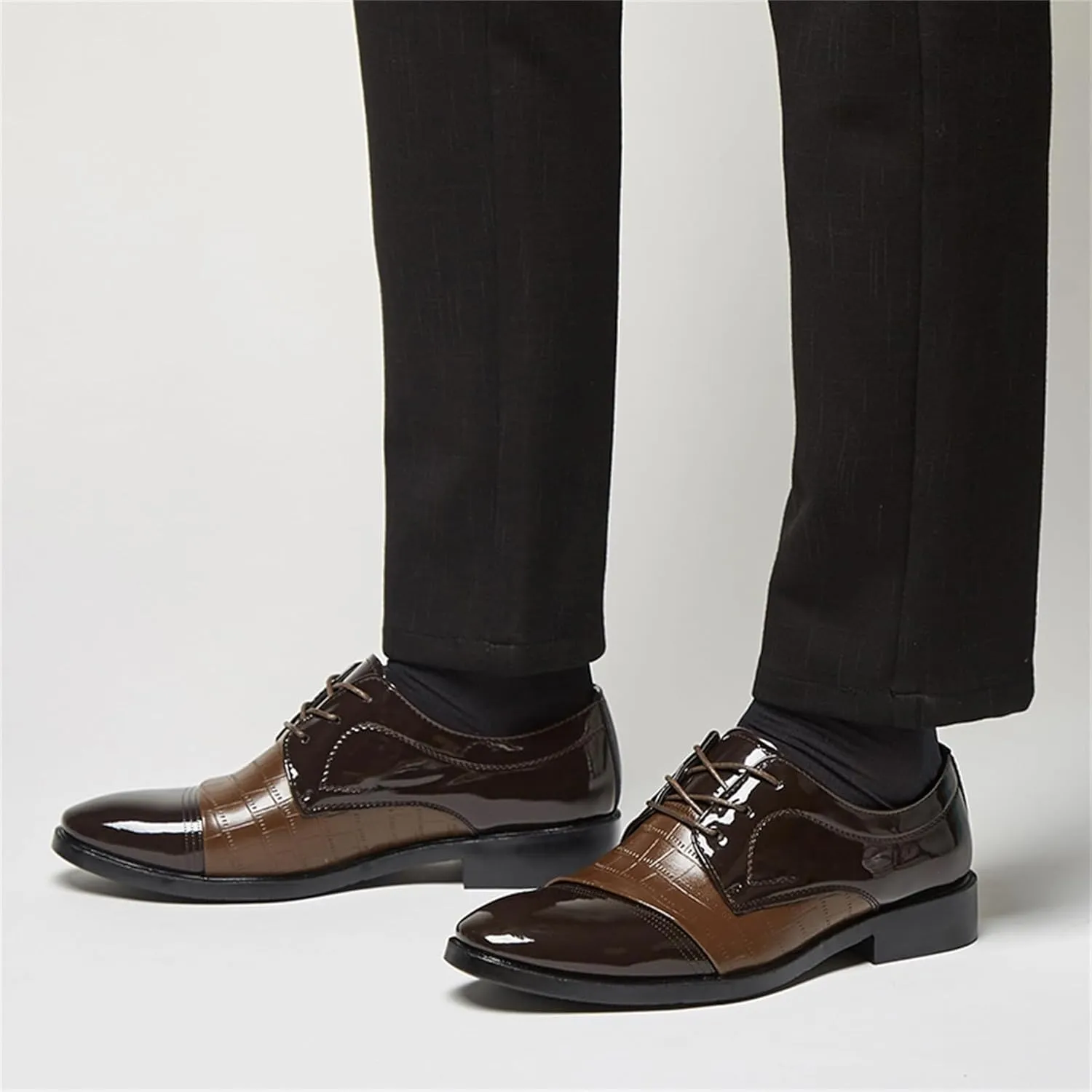 Men's Vintage Patent Leather Cap Toe Two-Tone Dress Shoes Modern Formal Business Lace Up Round Toe Oxford