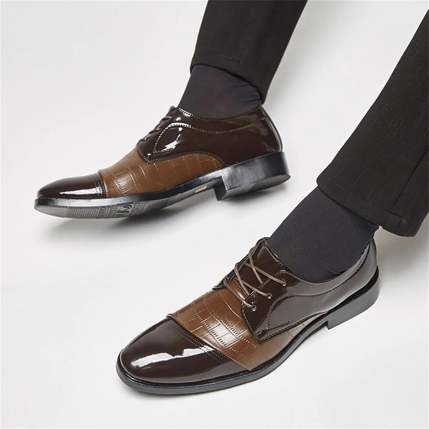 Men's Vintage Patent Leather Cap Toe Two-Tone Dress Shoes Modern Formal Business Lace Up Round Toe Oxford