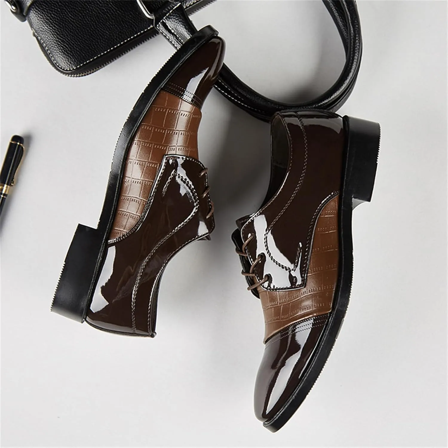 Men's Vintage Patent Leather Cap Toe Two-Tone Dress Shoes Modern Formal Business Lace Up Round Toe Oxford