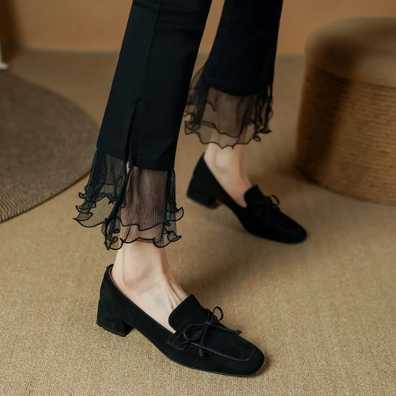 MOOMMO Women Chunky Low Heel Loafers Bow Suede Slip On Closed Square Toe Loafer Shoes Oxfords Comfy 1 Inch Block Heels Dress Shoes Pumps Office Work Pumps Vintage Retro Comfy 4-11 M US
