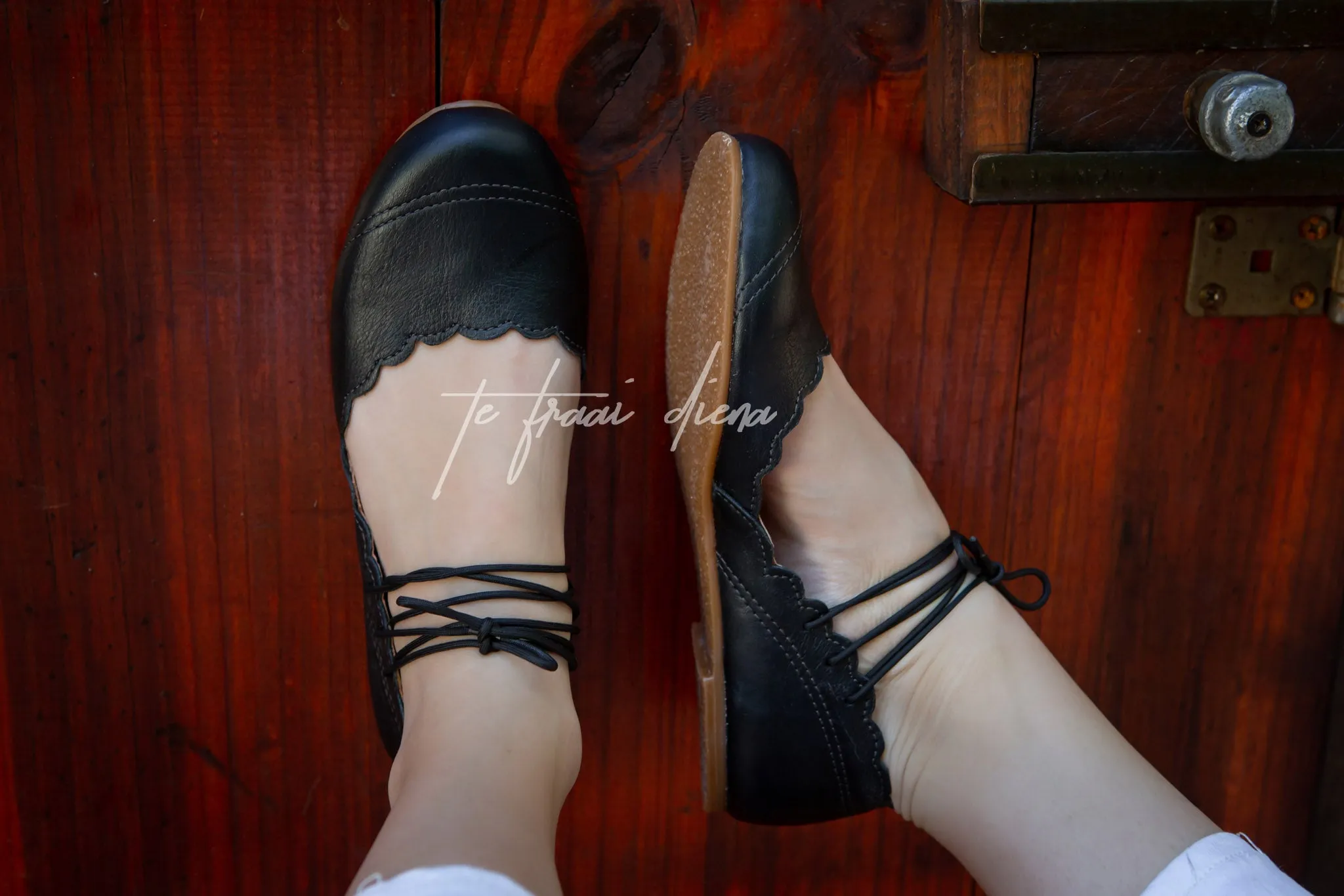 Nadia - Black