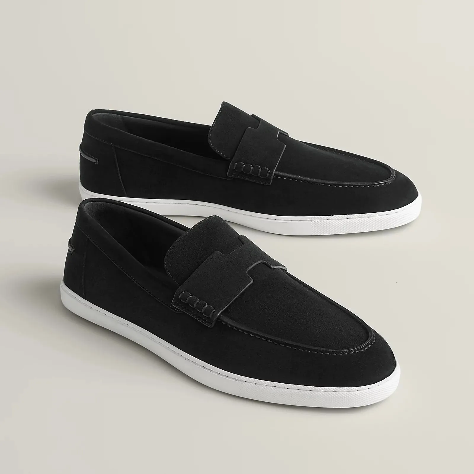 Noir Job loafer