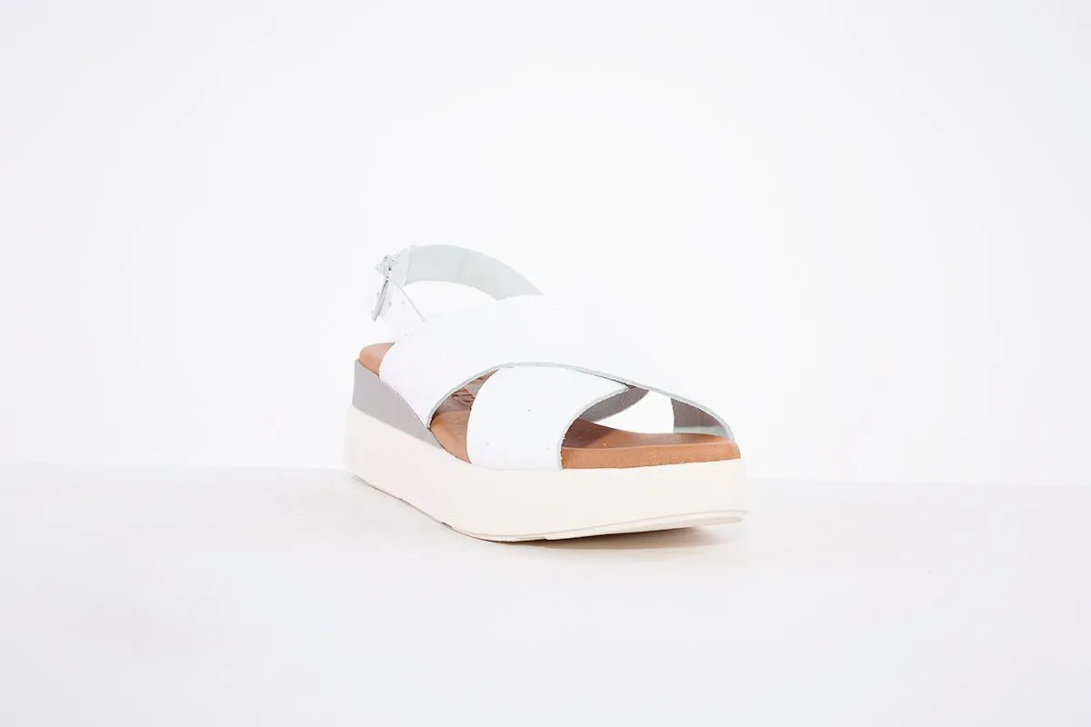 OH MY SANDALS- 4997 PLATFORM WEDGE BUCKLE STRAP FASHION SANDAL - WHITE