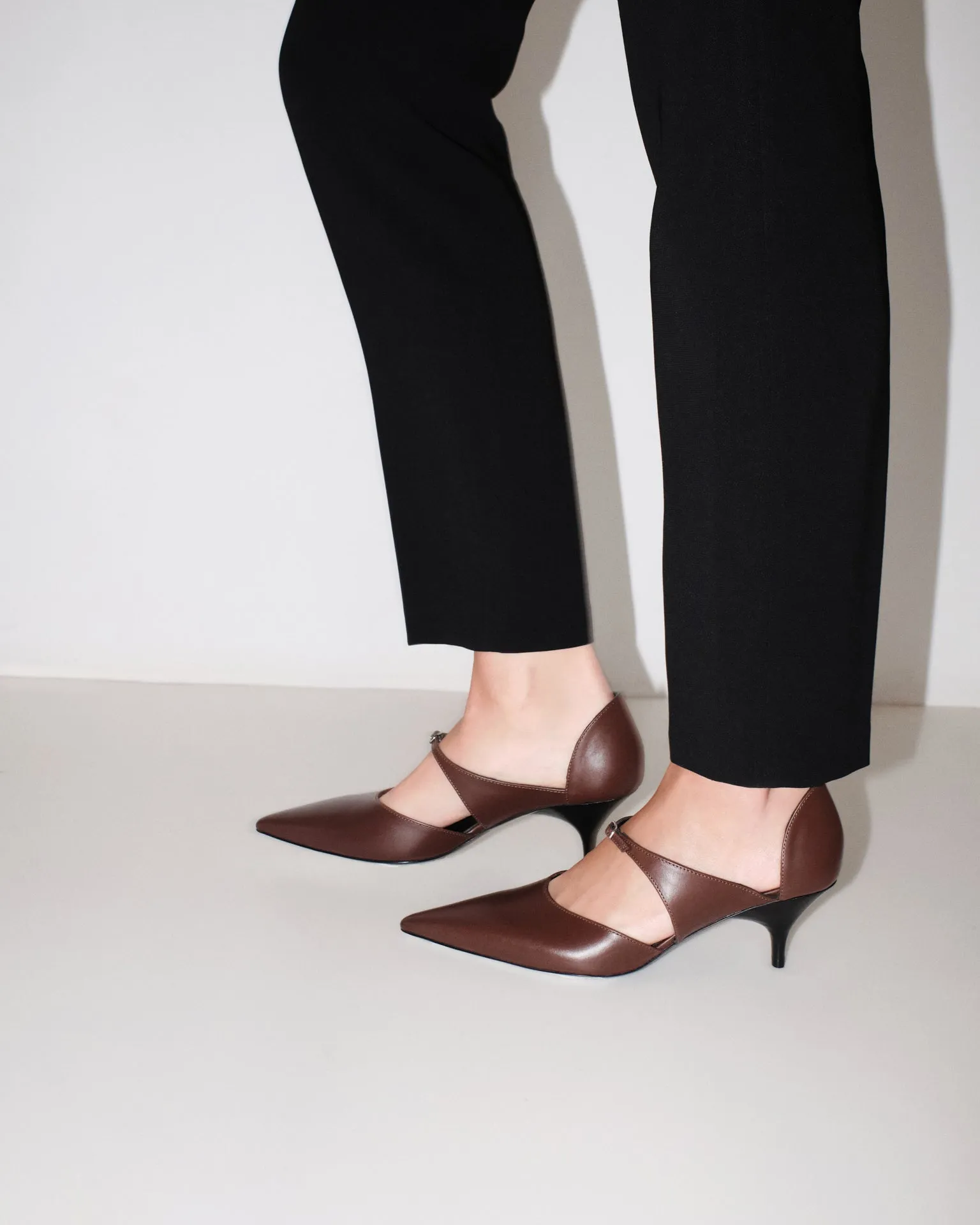 Role Pump in Brown Leather