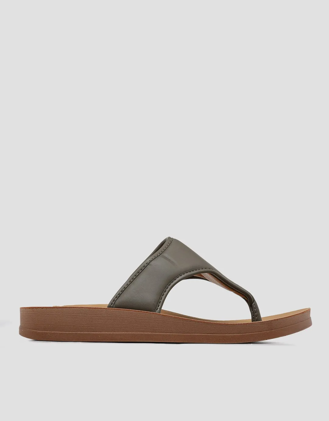 St. Yves Flip Flop Design Sandal Wanita