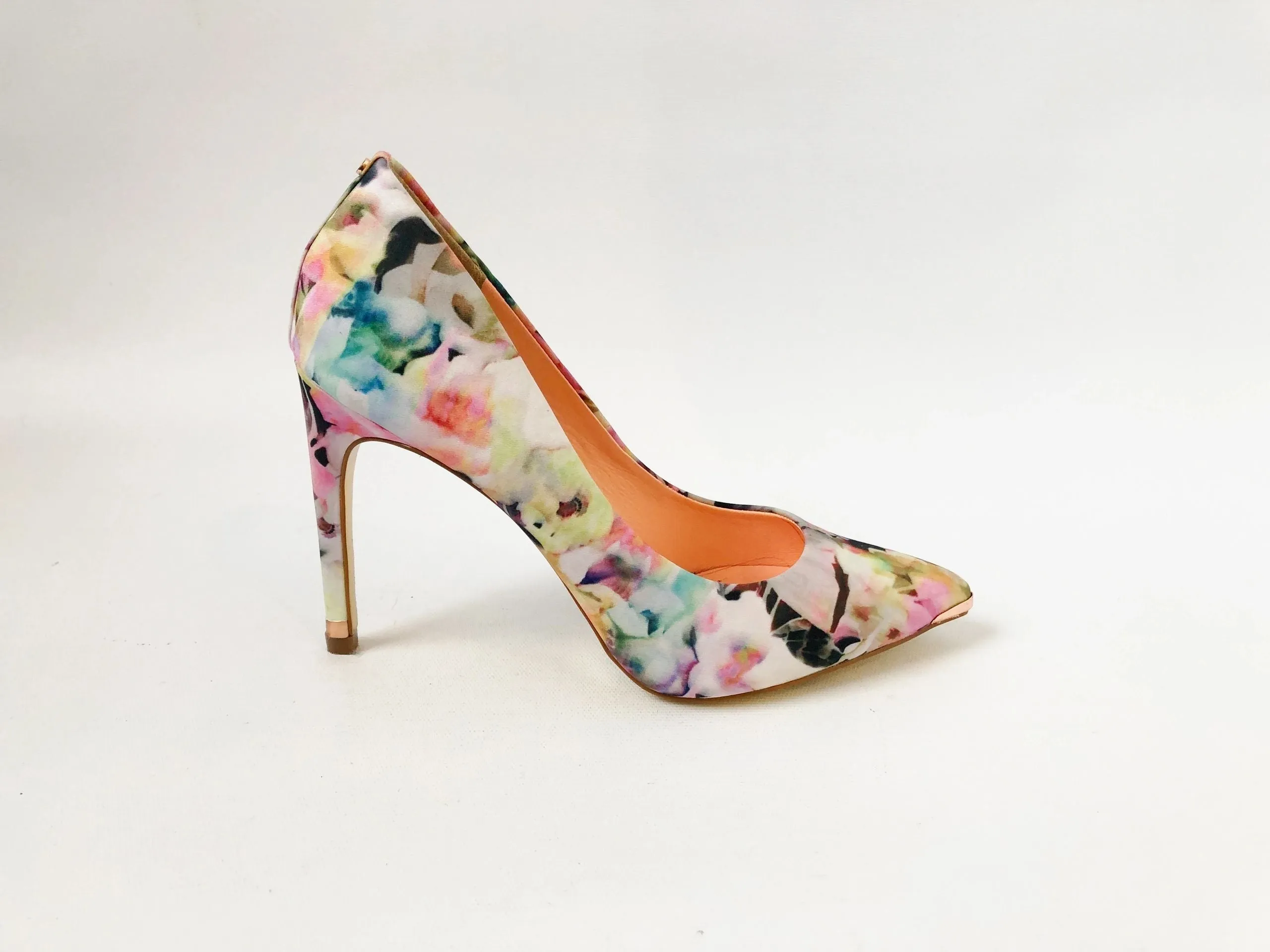 Ted Baker Floral Pump Size 38 It (8 Us)