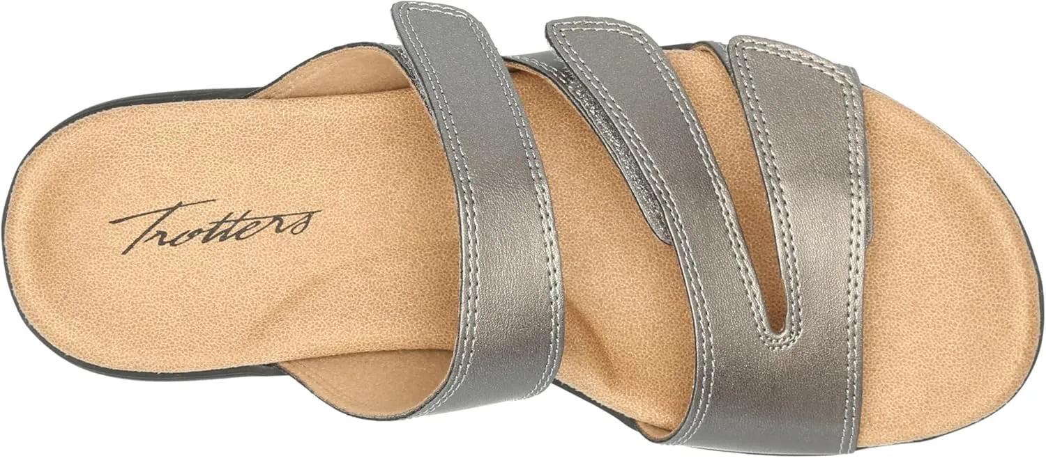 Trotters Women's Rose Flat Sandal