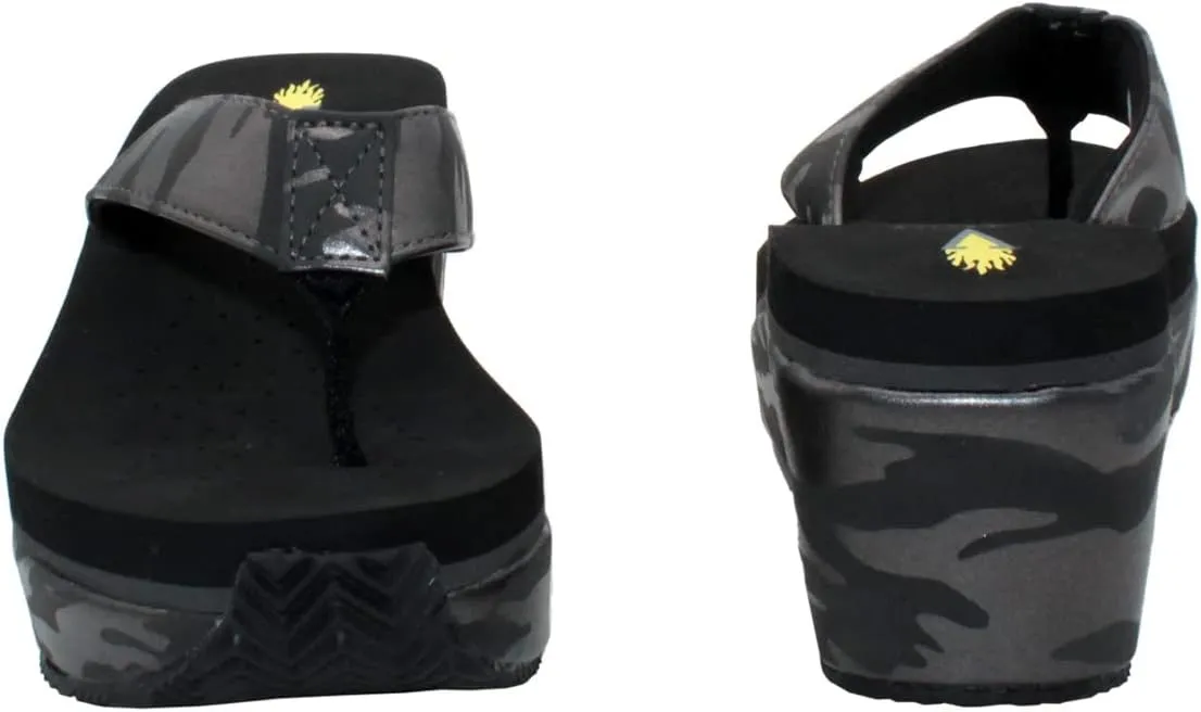 VOLATILE Women's Paiges Wedge Sandal
